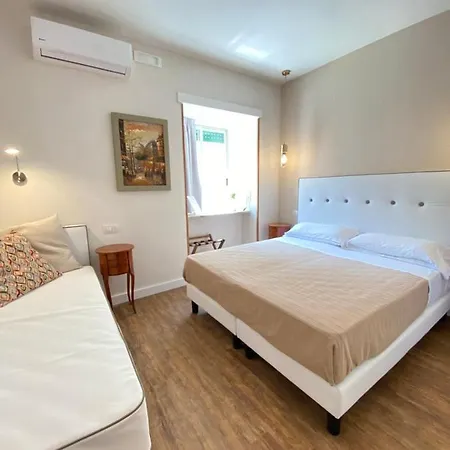 Hotel Europeo Naples