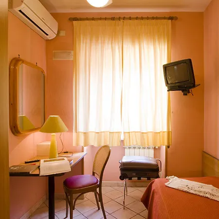 فندق Europeo *